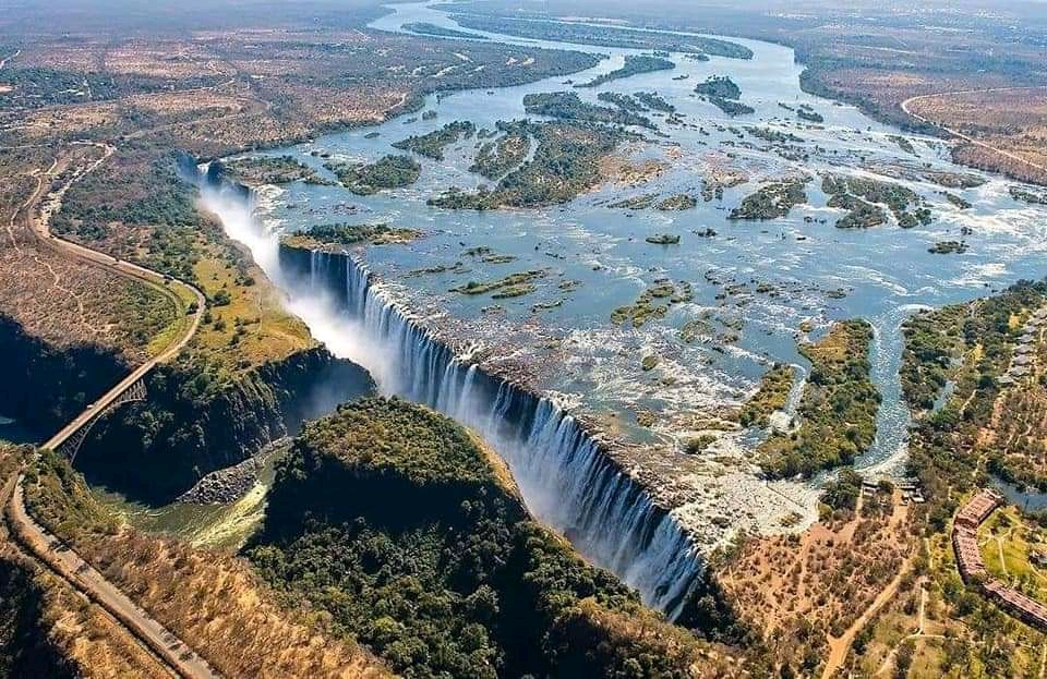 Little Roz Tours (Victoria Falls ) — tour operator in Mkhosana Victoria Falls, Zimbabwe – photo 3