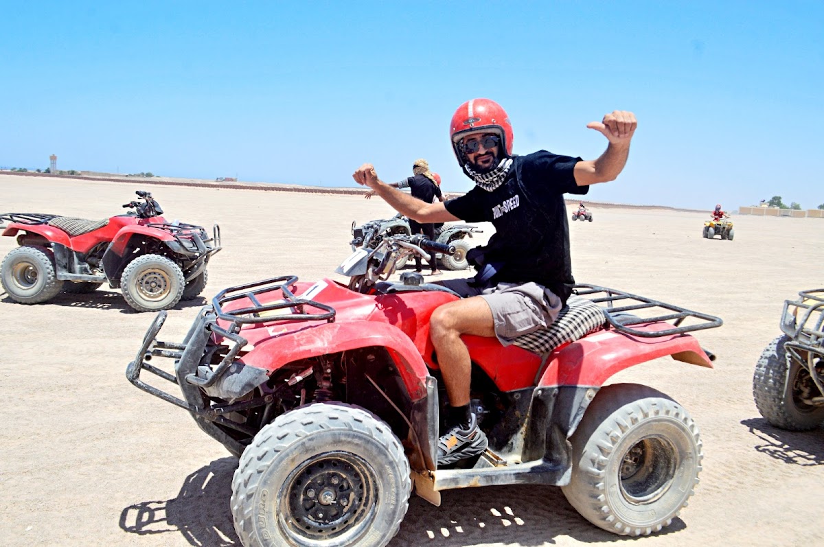 Mahmoud Safari Hurghada (Best Egypt Travel) — tour operator in Sayed korim street infront of 3 corner Impire hotel Hurghada.. Dahar، Hurghada 2, Egypt – photo 3