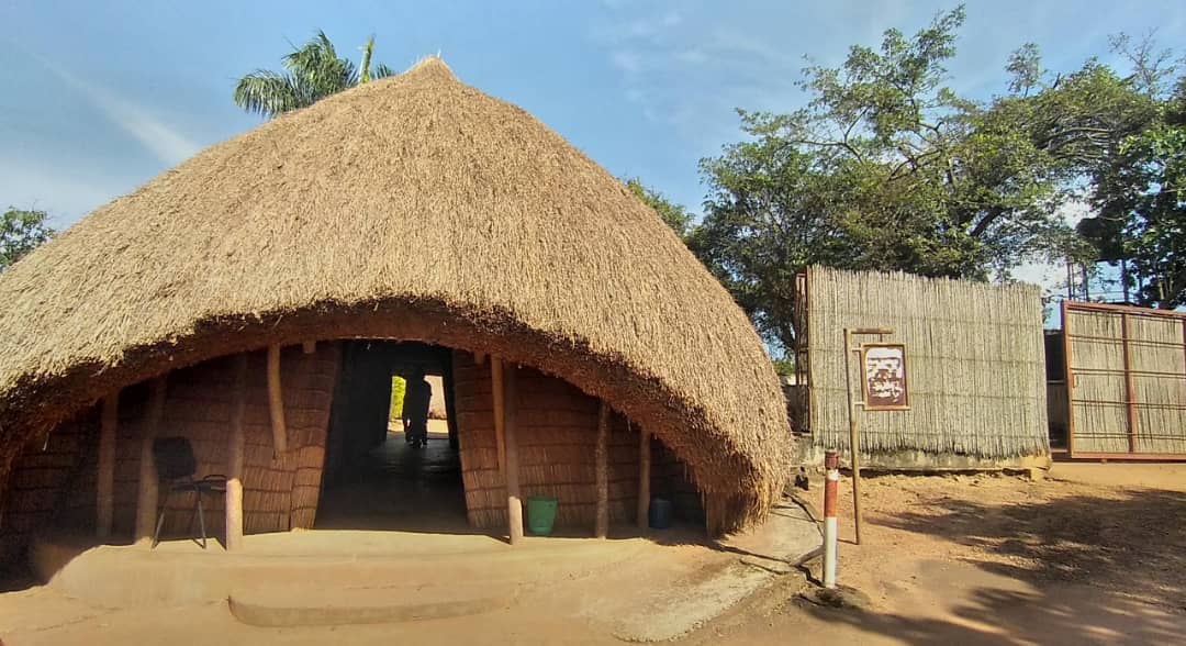 Mond Safaris Uganda | luxury Uganda safari tours | Luxury Tanzania Safaris | Kenya safaris | Luxury Africa Safaris — tour operator in Kasangombe trading centre, Uganda – photo 5