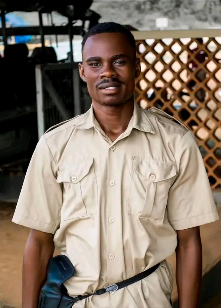 Bob Da Guide (Murchison Falls Tour Guide) — tour operator in Pakwach, Uganda – photo 1