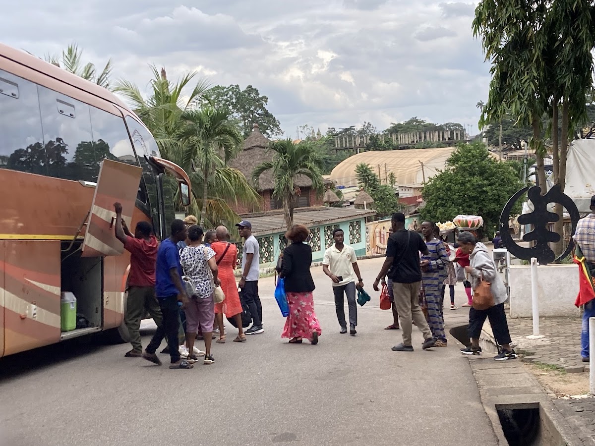 I'm the tour guide Ghana — tour operator in Manhiya Palace Museum, Ghana – photo 5