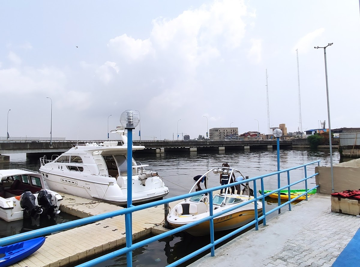Kampari Tours | Boat and Beach House Reservation — tour operator in Street 106104, Nigeria – photo 4
